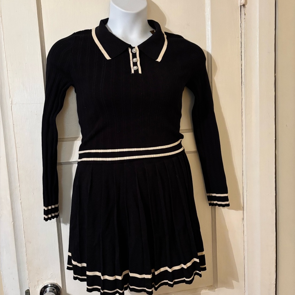 Lizette Collection Black Sweater